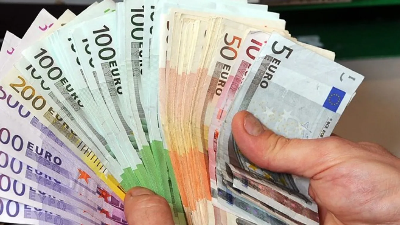 Euróválságra számít a magyar kormány