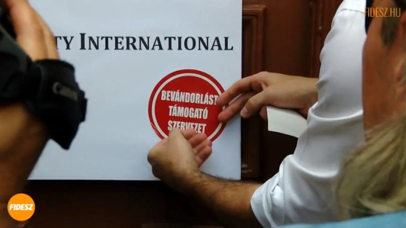 Amnesty: A bevándorlási különadó egy egyfajta büntetőadó