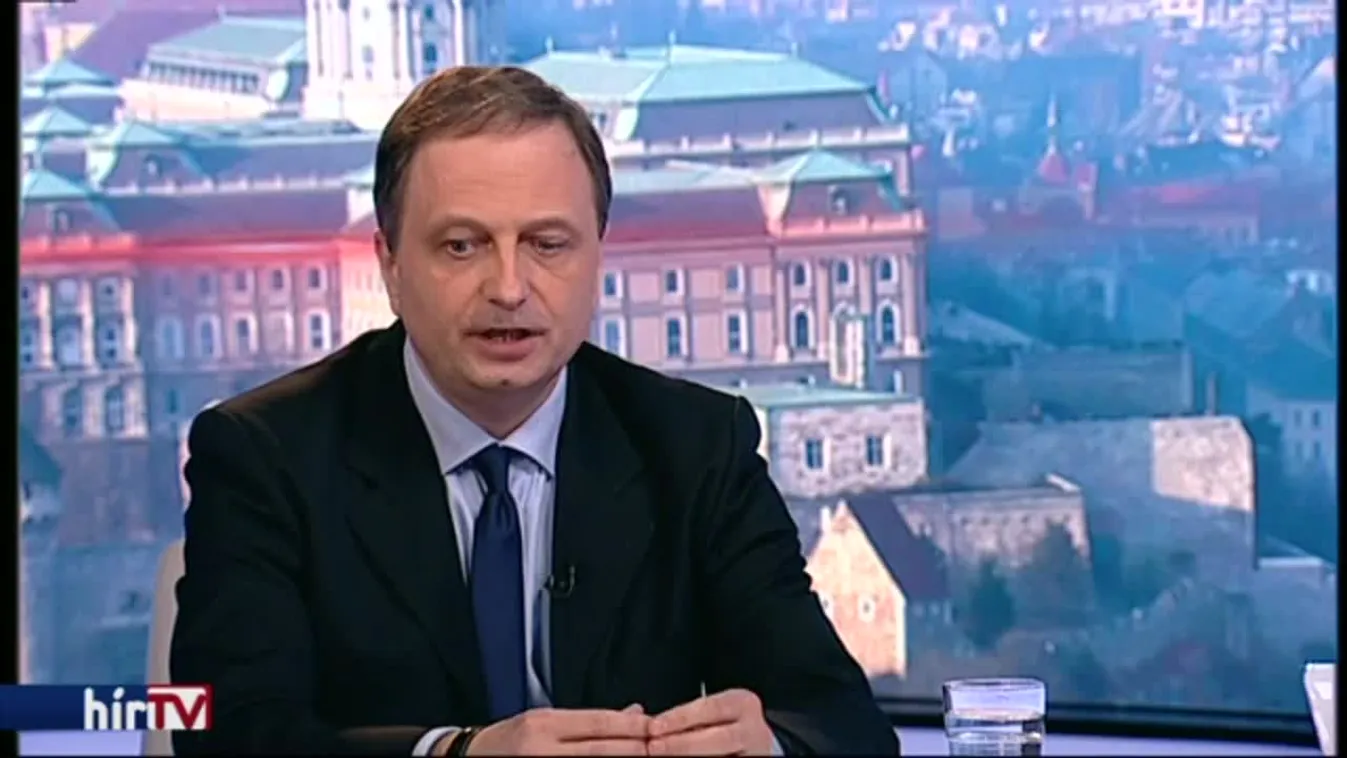 Egyenesen – Dinamó