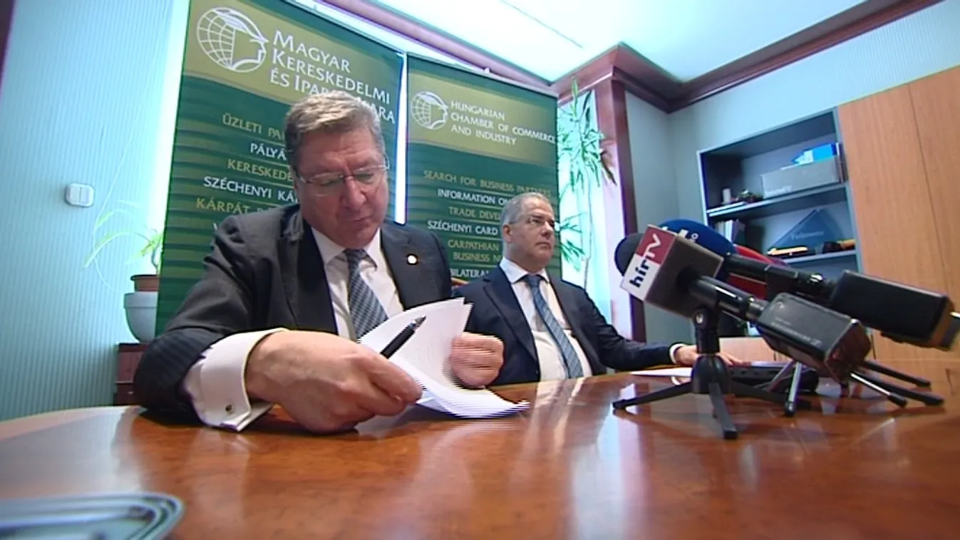 Parragh: A fehér bőrű és keresztény gyökerű munkavállalók elfogytak