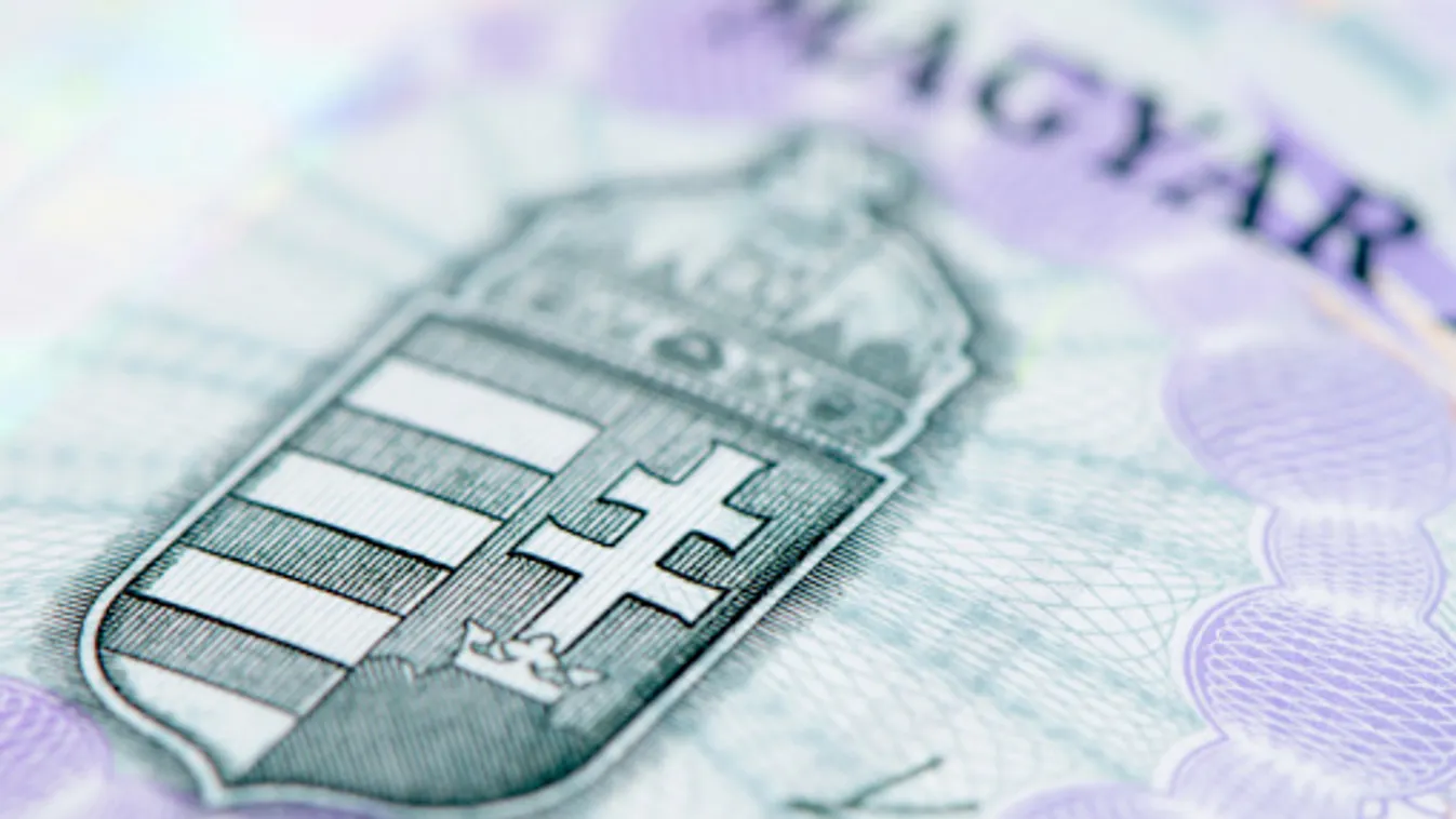 3,5 éves mélypontra esett a forint az euróval szemben