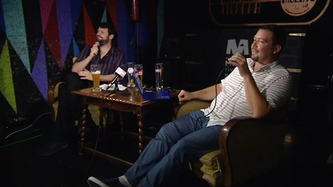 A NER-ről vitázott a Pesti Srácok főszerkesztőjével Puzsér