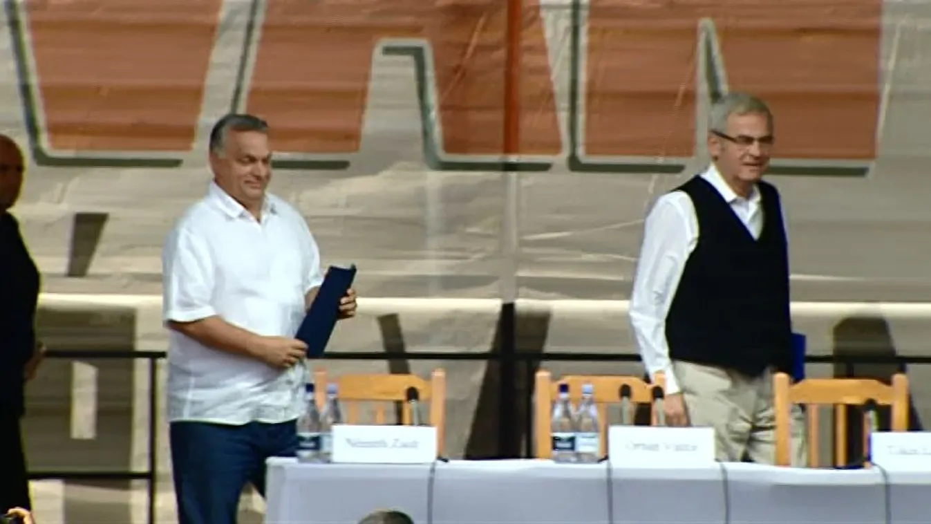 „Orbán populista retorikájával akar szerepet kapni az európai porondon”