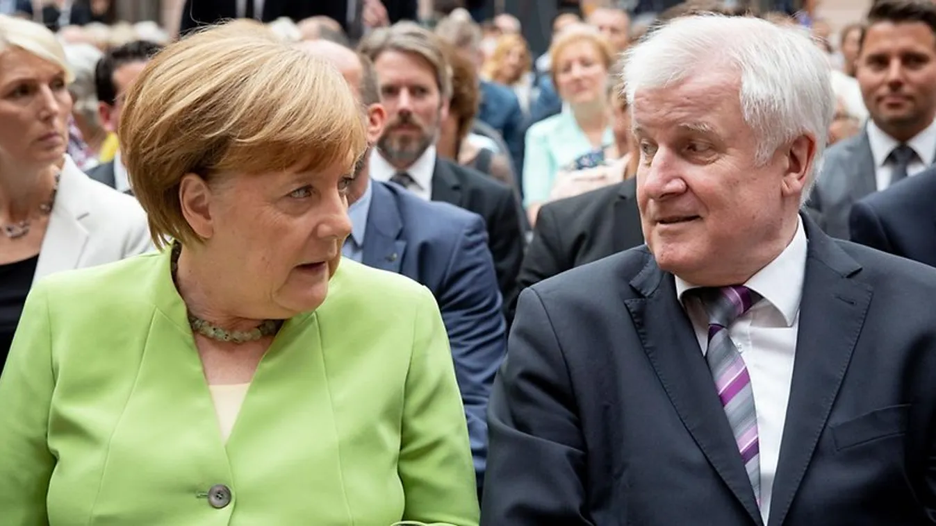 Szigorúbb határellenőrzés, tranzitzónák – így hárulhat el a német kormányválság