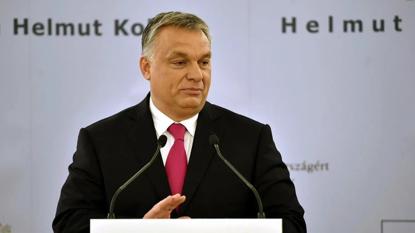 Orbán Viktor hallgat, de majd év végén putyinosan válaszol