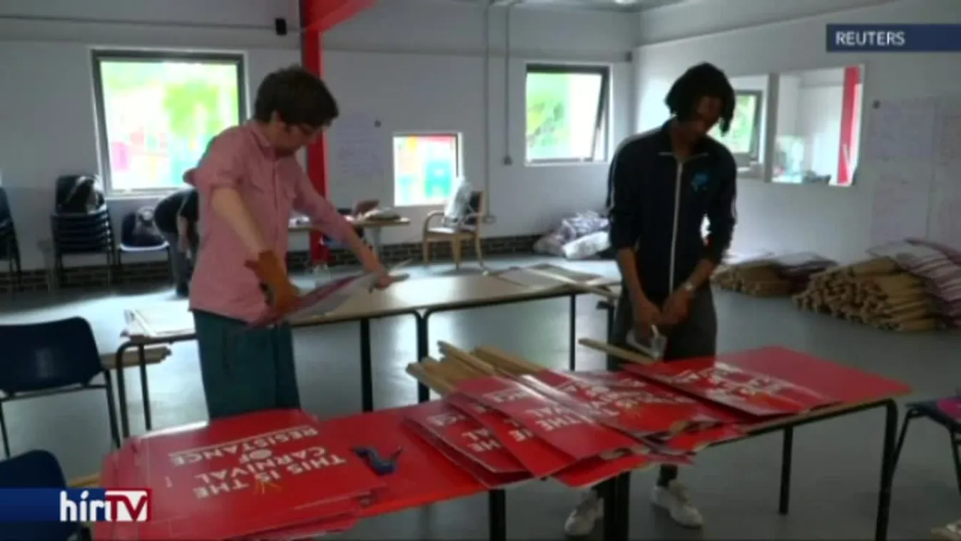 Tízezrek utálnák ki Trumpot Londonból