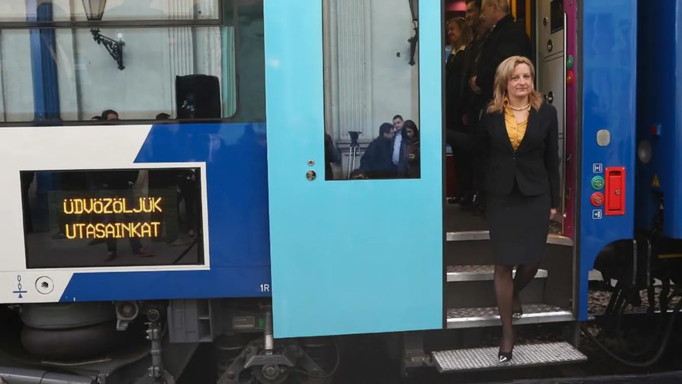 Távozhat a MÁV éléről Dávid Ilona