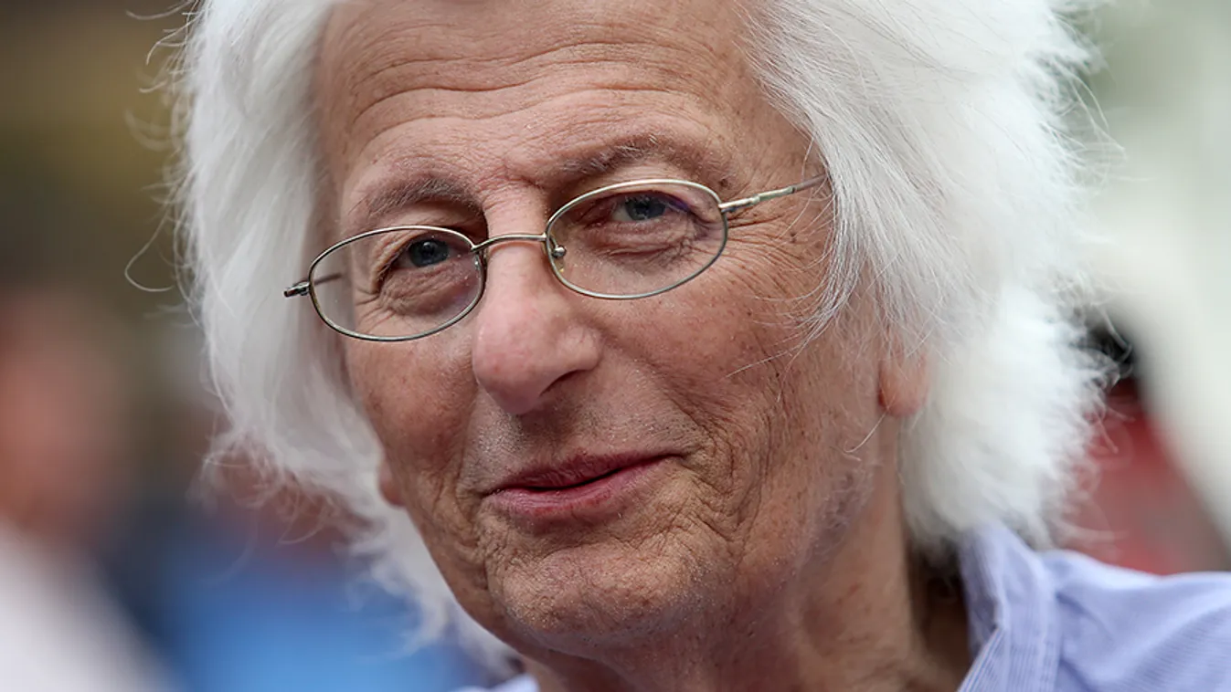 Szabaduljunk meg a sablontól, hogy Esterházy a jó író! – Tantusz