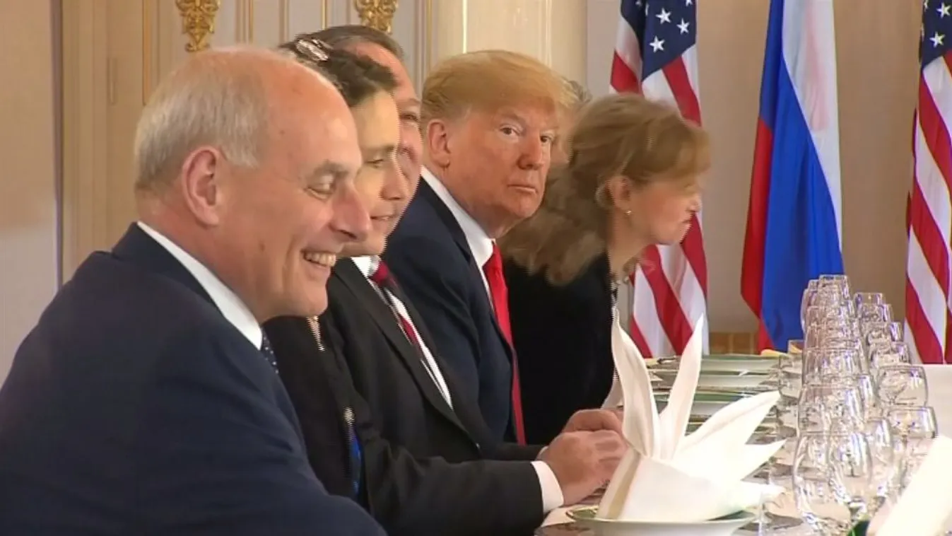 Trump elmebajosnak nevezte bírálóit