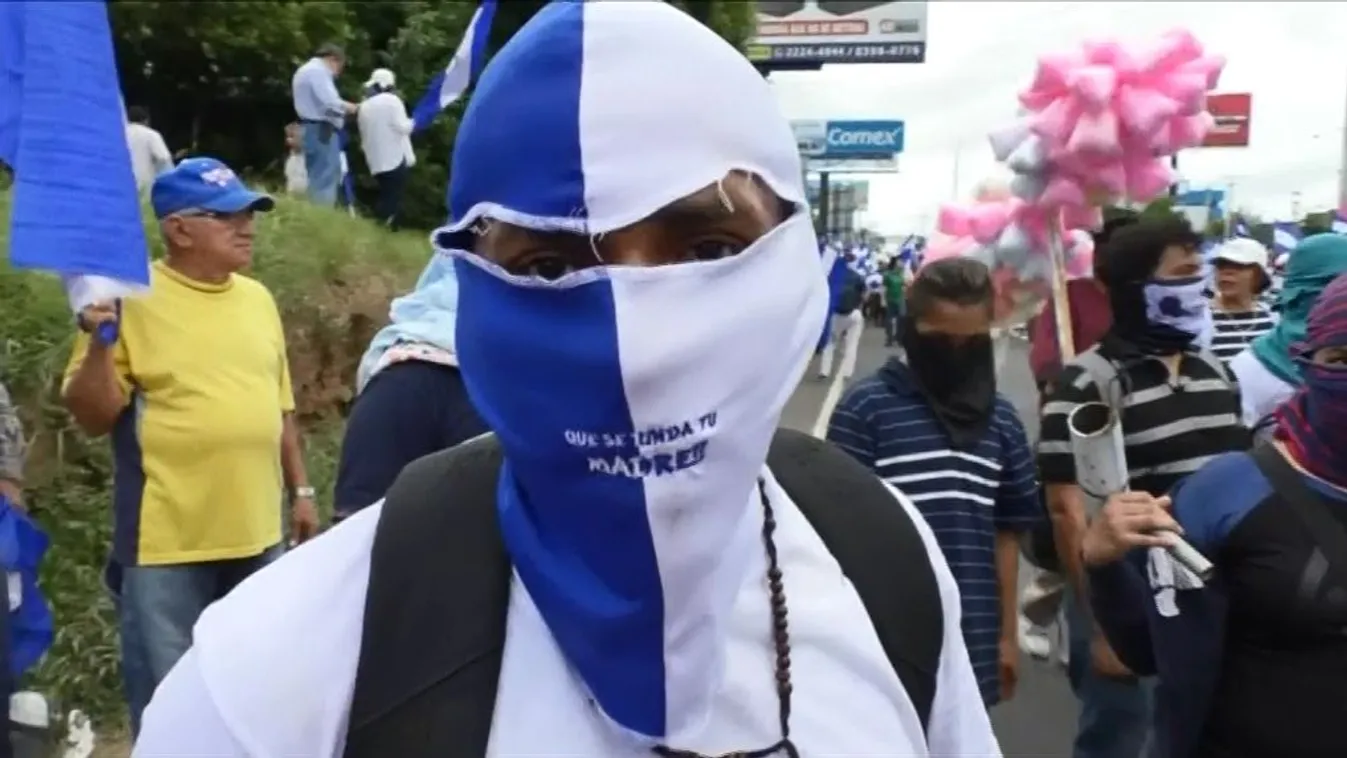 Úgy próbálják megbuktatni az elnököt, ahogy ő az elődjét 38 évvel ezelőtt