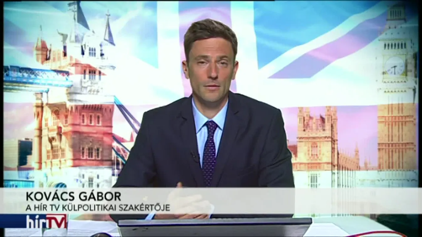 Theresa May megbuktatására játsszanak?