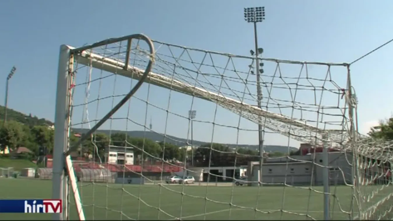 17-18 éves játékosokkal maradnak bent az NB III-ban a Pécs