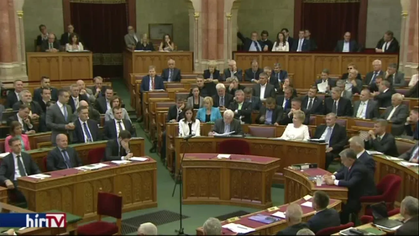 Jótékonykodna az LMP a fizetésük egy részéből