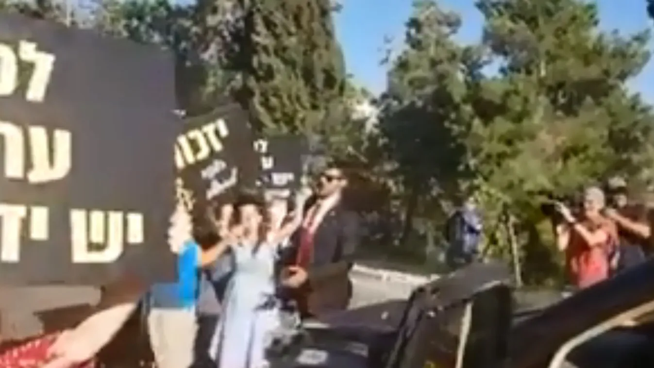 Tiltakozók állták el Orbán útját Izraelben