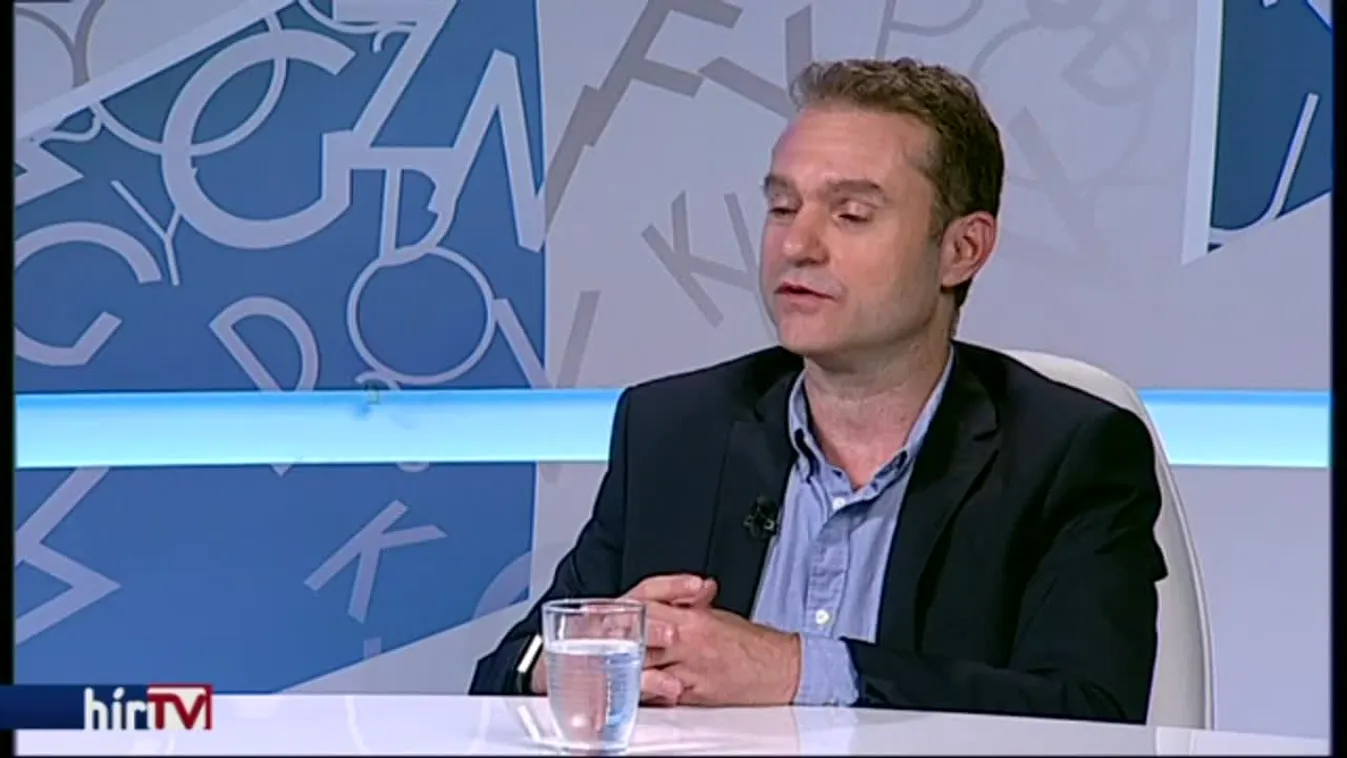 Szamizdat - Felcsúton költ a 2Rule