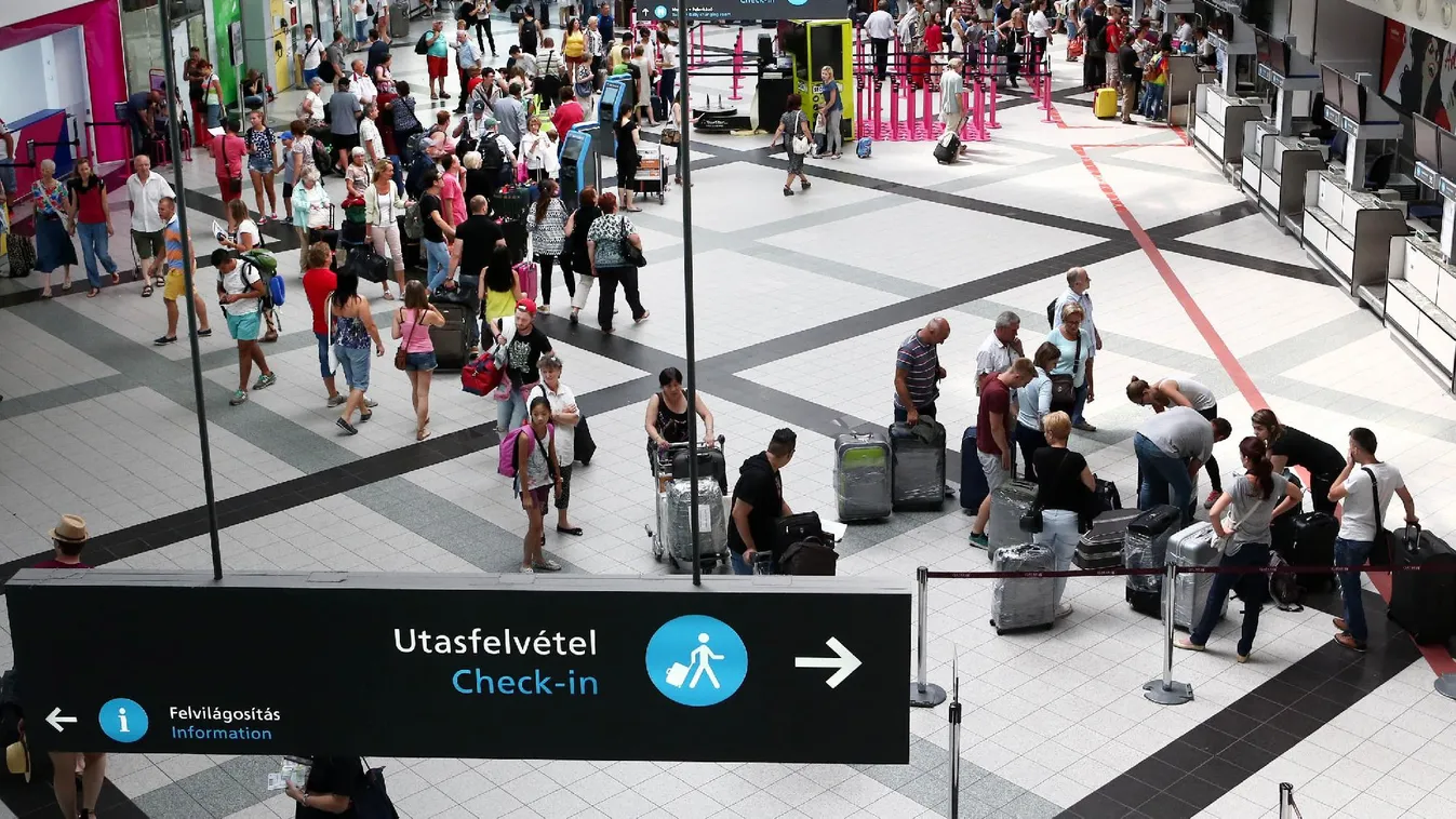 Rengetegen repültek júliusban