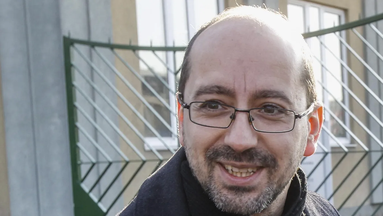 Rehabilitációt követel, máskülönben kilép az LMP-ből