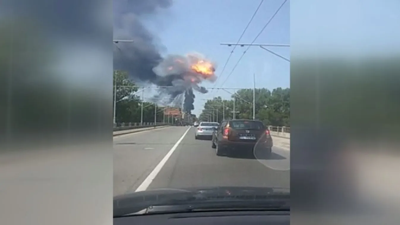 Felrobbant egy kamion rakománya a balesetben