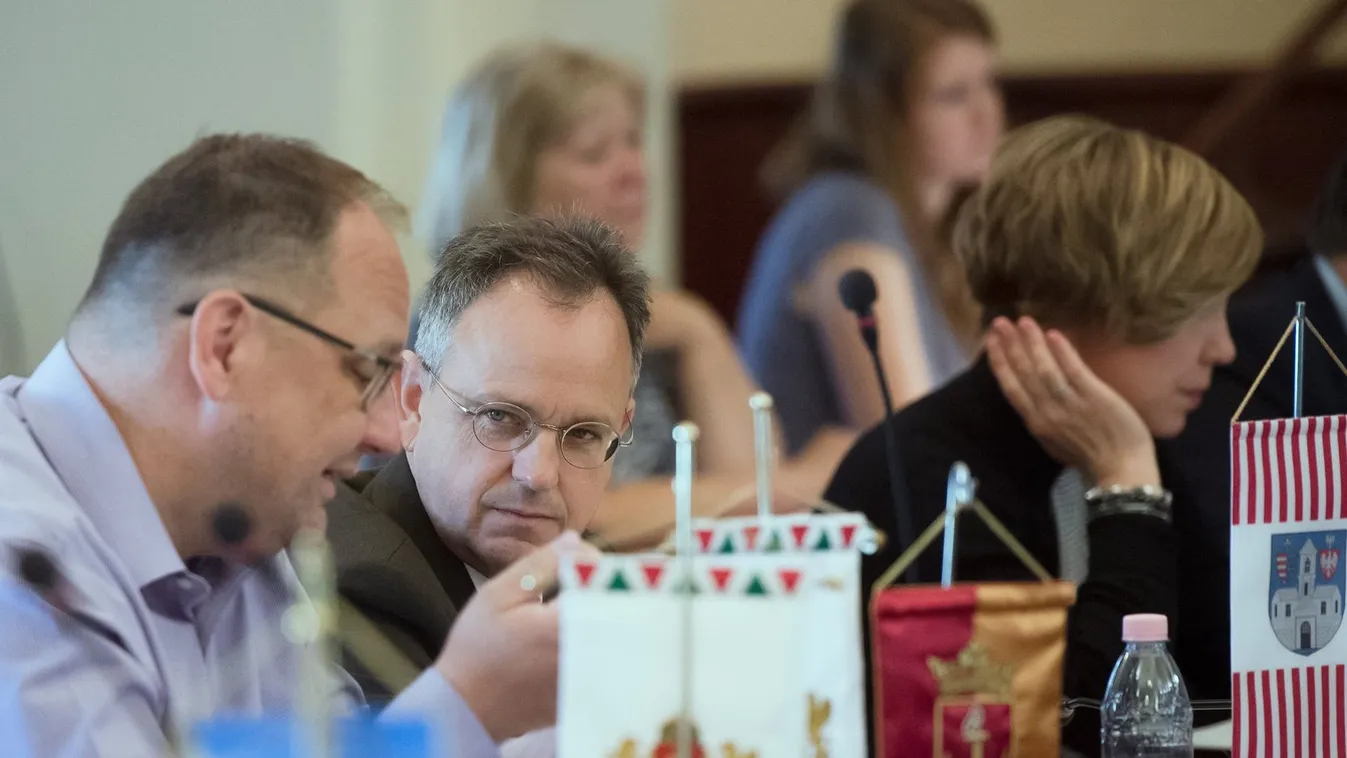Rendkívüli ülést tart a Fővárosi Közgyűlés