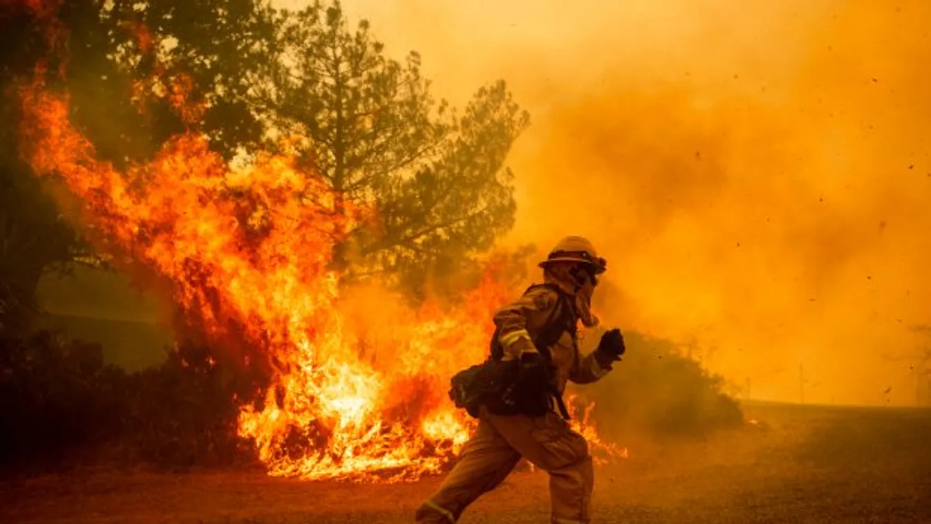 Tízezreket kellett kitelepíteni Kaliforniában