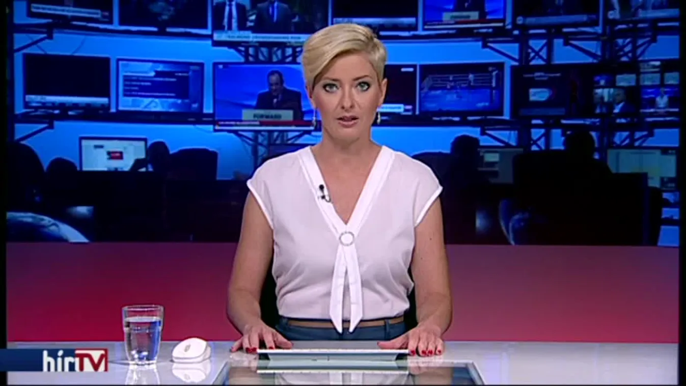 Ismét üzent Orbán Viktornak a francia elnök