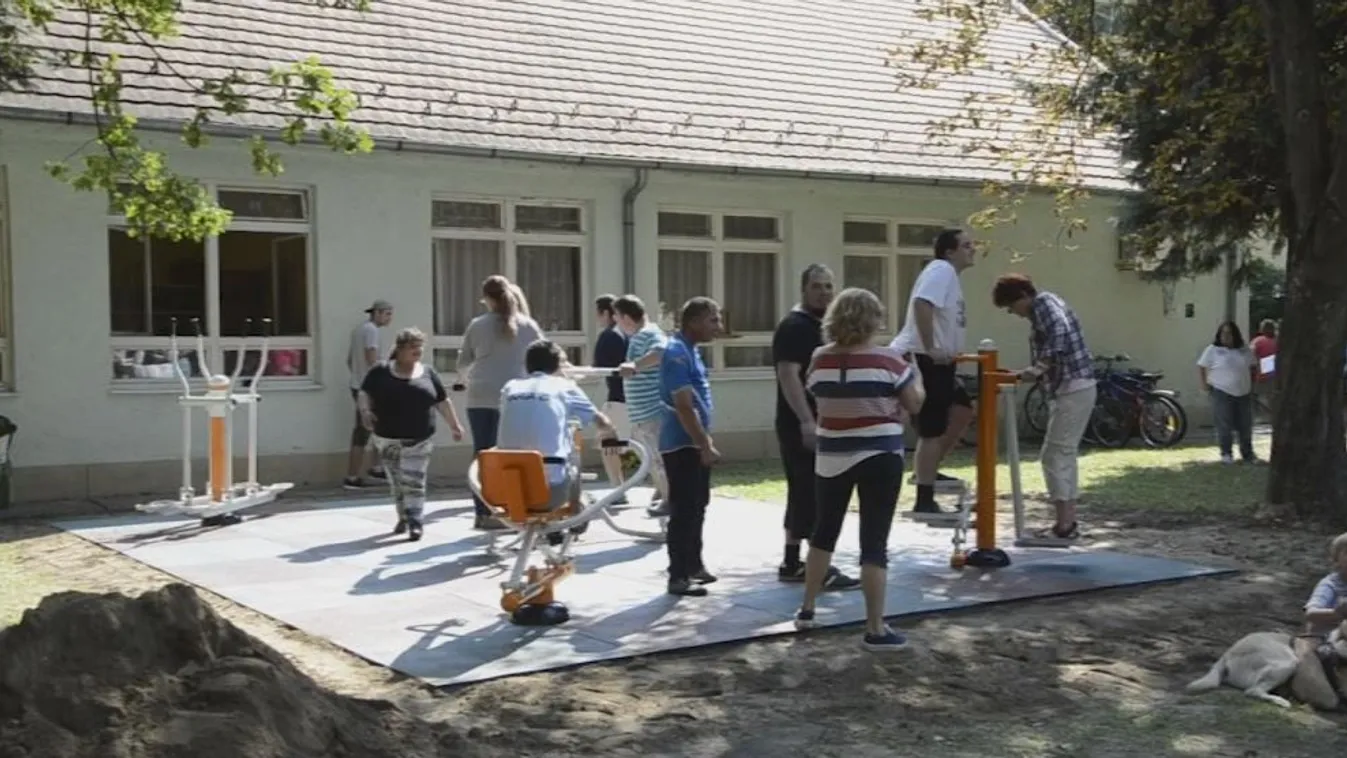 Sportparkot kaptak a fogyatékkal élők Ajkán