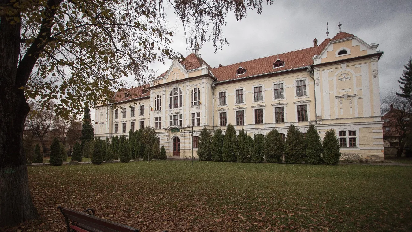 Bíróságon támadhatják a marosvásárhelyi iskola működését biztosító rendeletet