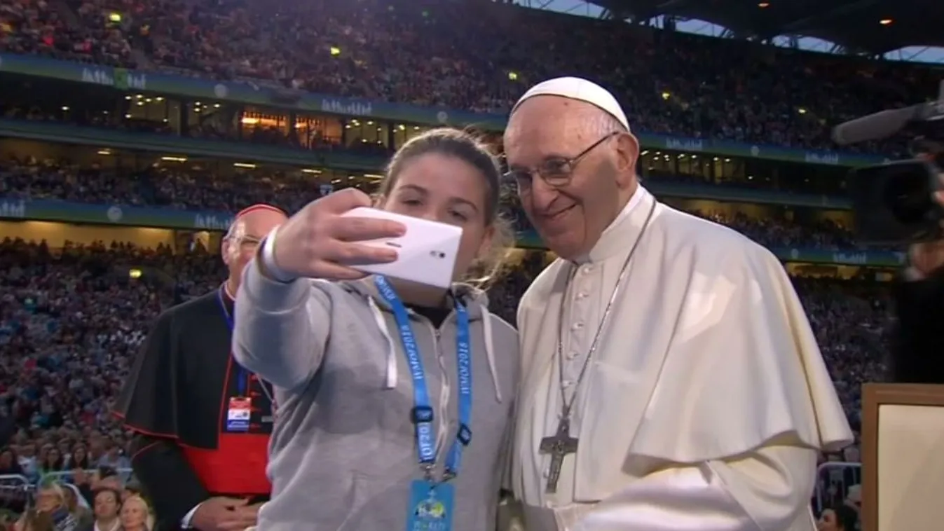 „A közösségi média akkor lehet hasznos, ha mérsékelten és visszafogottan használják”