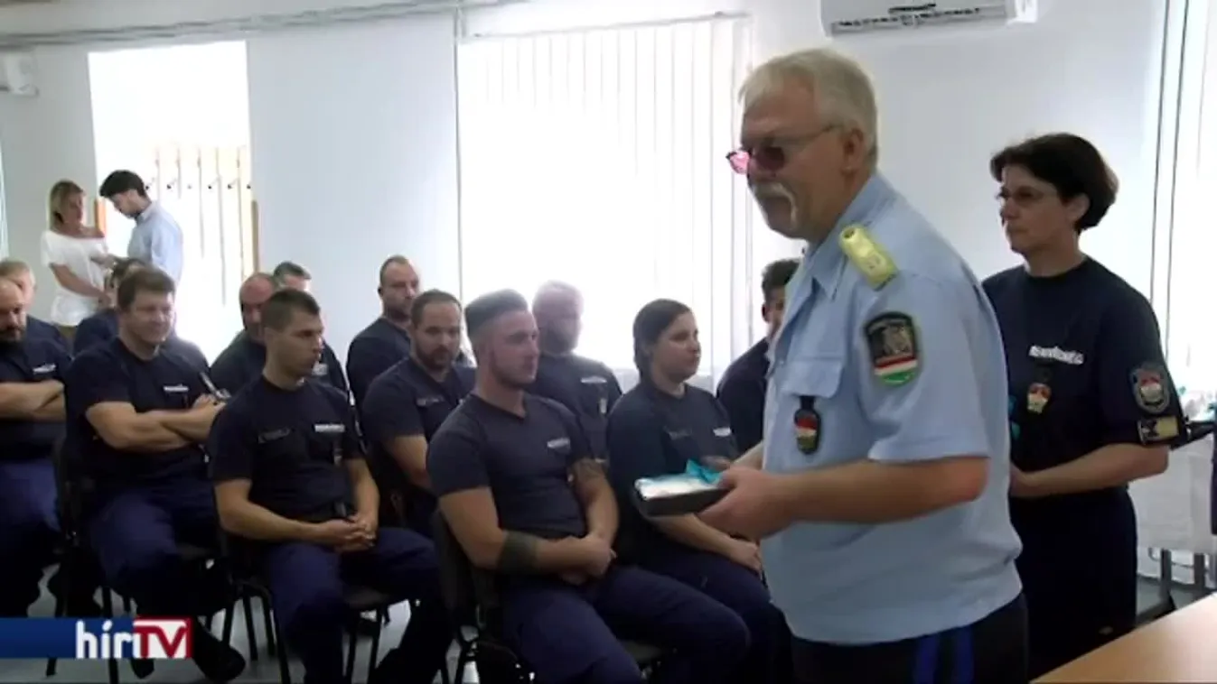 Hazaértek az embercsempészet ellen küzdő magyar rendőrök