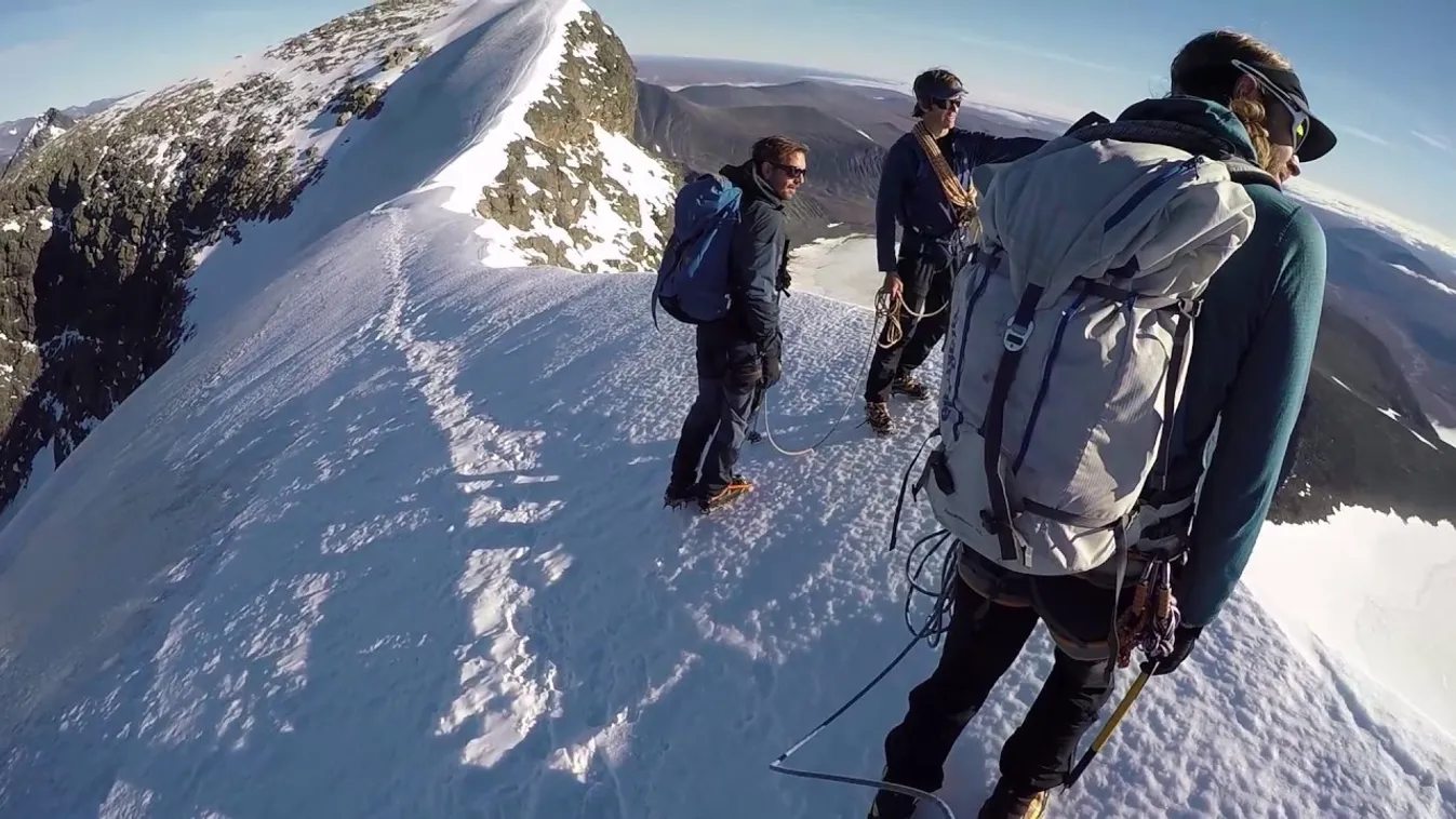 Elolvad a melegtől Svédország legmagasabb pontja