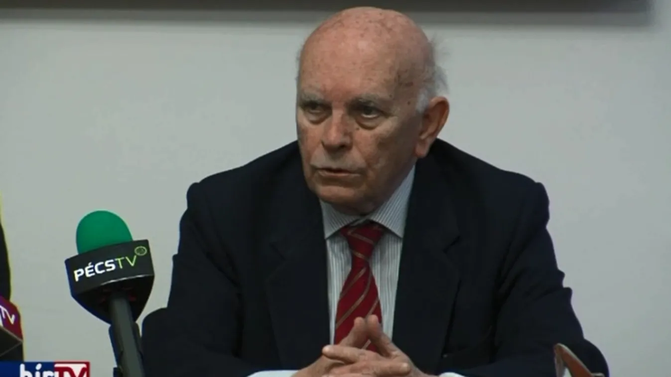 Így készülnek Pécsett a rendszerváltás 30. évfordulójára