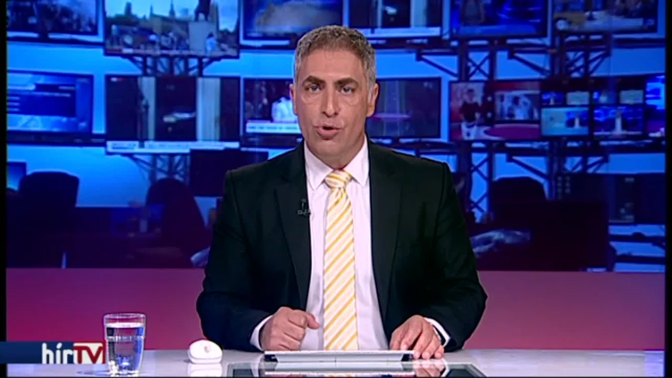 Késsel rontott a múzeumi látogatókra, egy nő életét vesztette