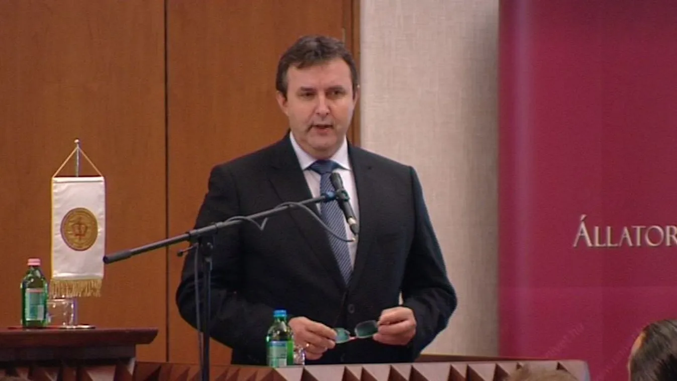 Több mint 50 ezer új egyetemista ült be az iskolapadba