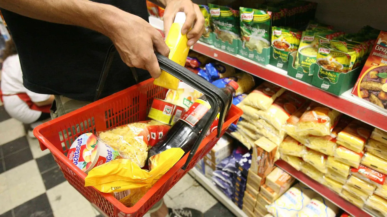 Elfogadhatatlannak tartja a kettős mércét az Európai Parlament