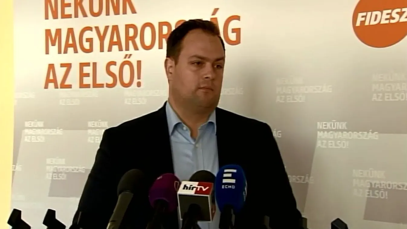 KDNP: A migránspárti vezetés nem az emberek érdekében cselekszik