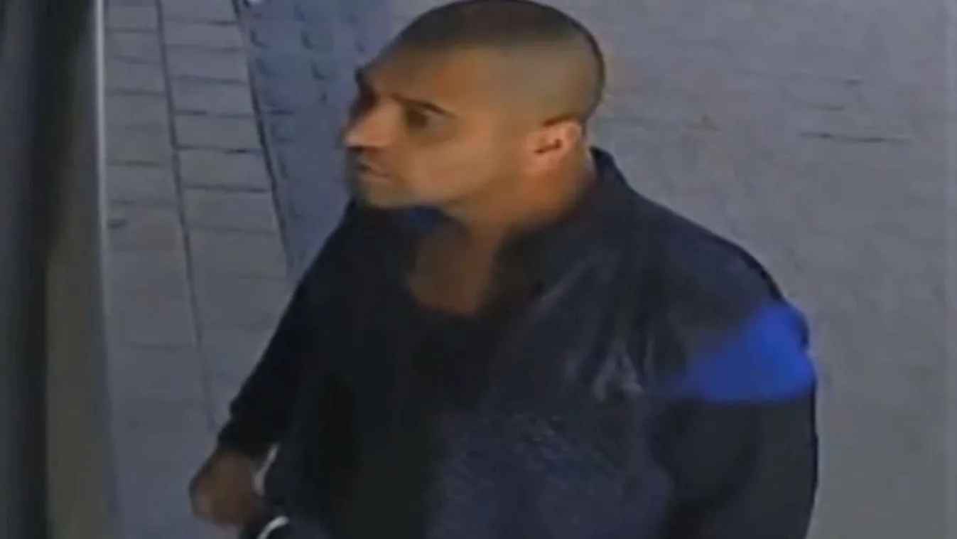 Injekciós tűvel szurkált az egyes villamoson