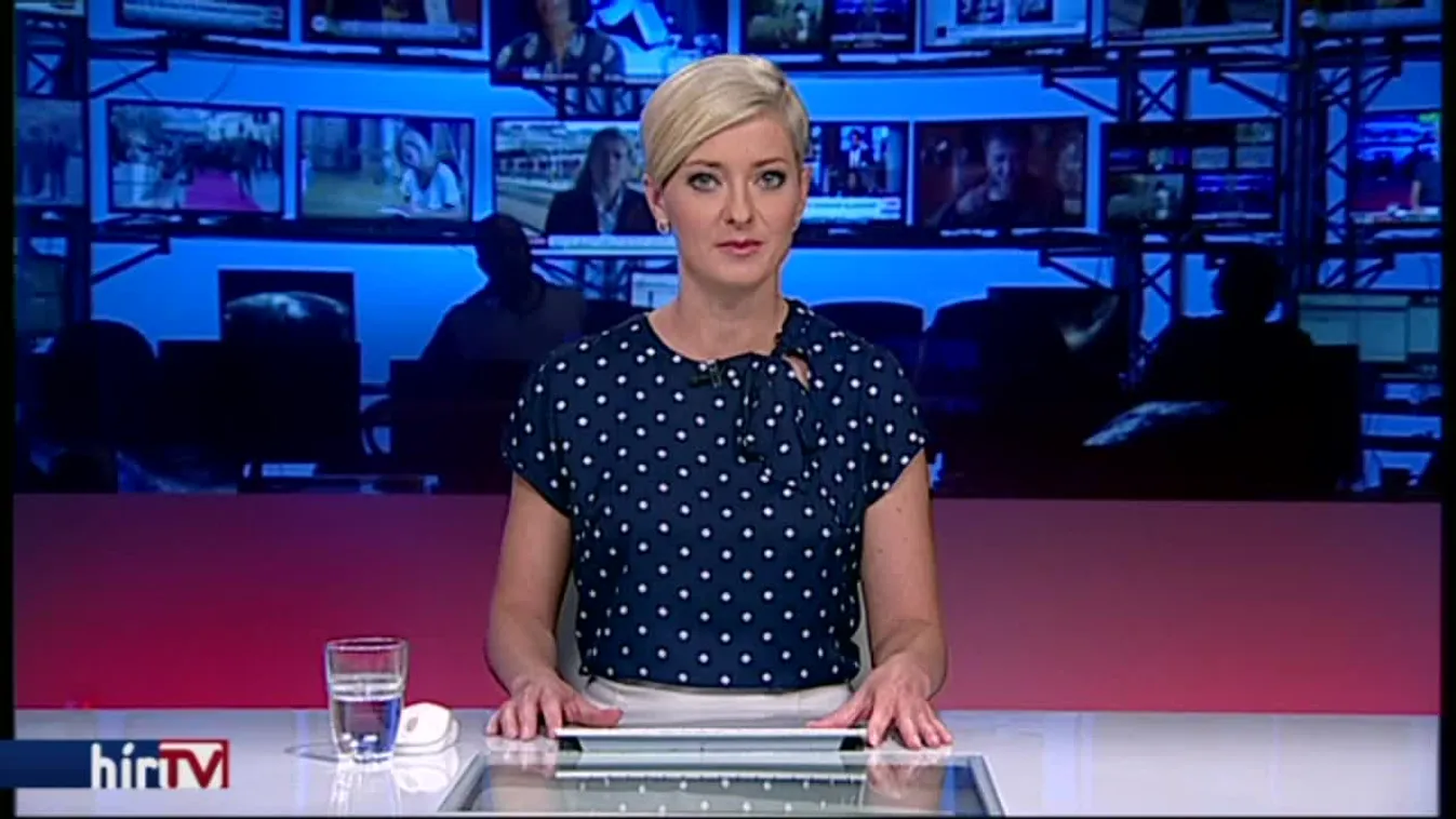 Nyeregben az ország