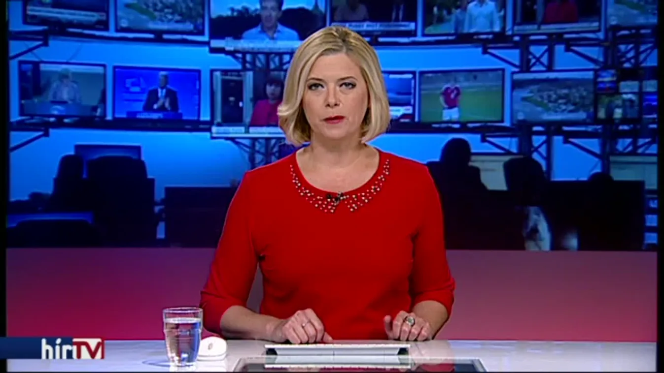 Lázár: Kétballábas focistáknak óriási pénzeket fizetnek