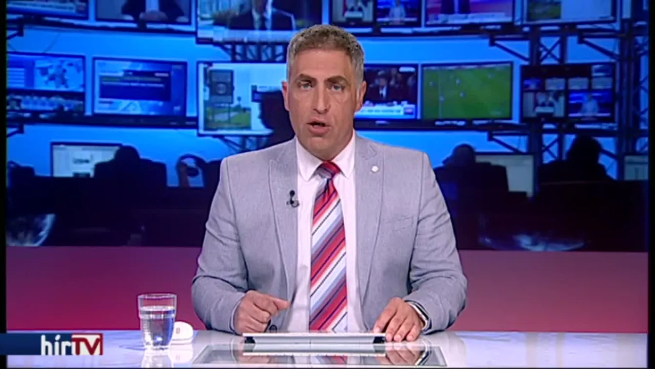 Korkedvezményes nyugdíjat és a férfiak40-et is életbe léptetné a Jobbik