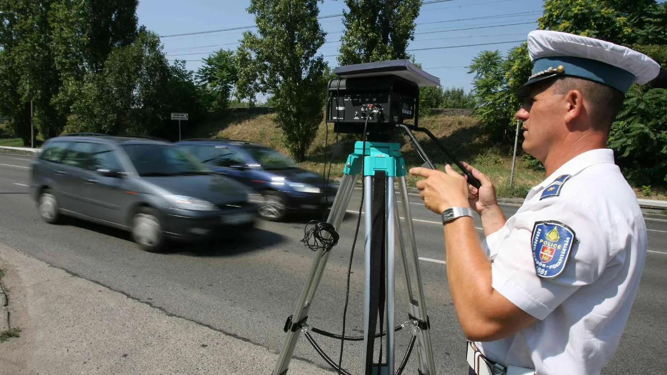Megbomlott a közlekedési fegyelem, fokozottan ellenőriznek a rendőrök