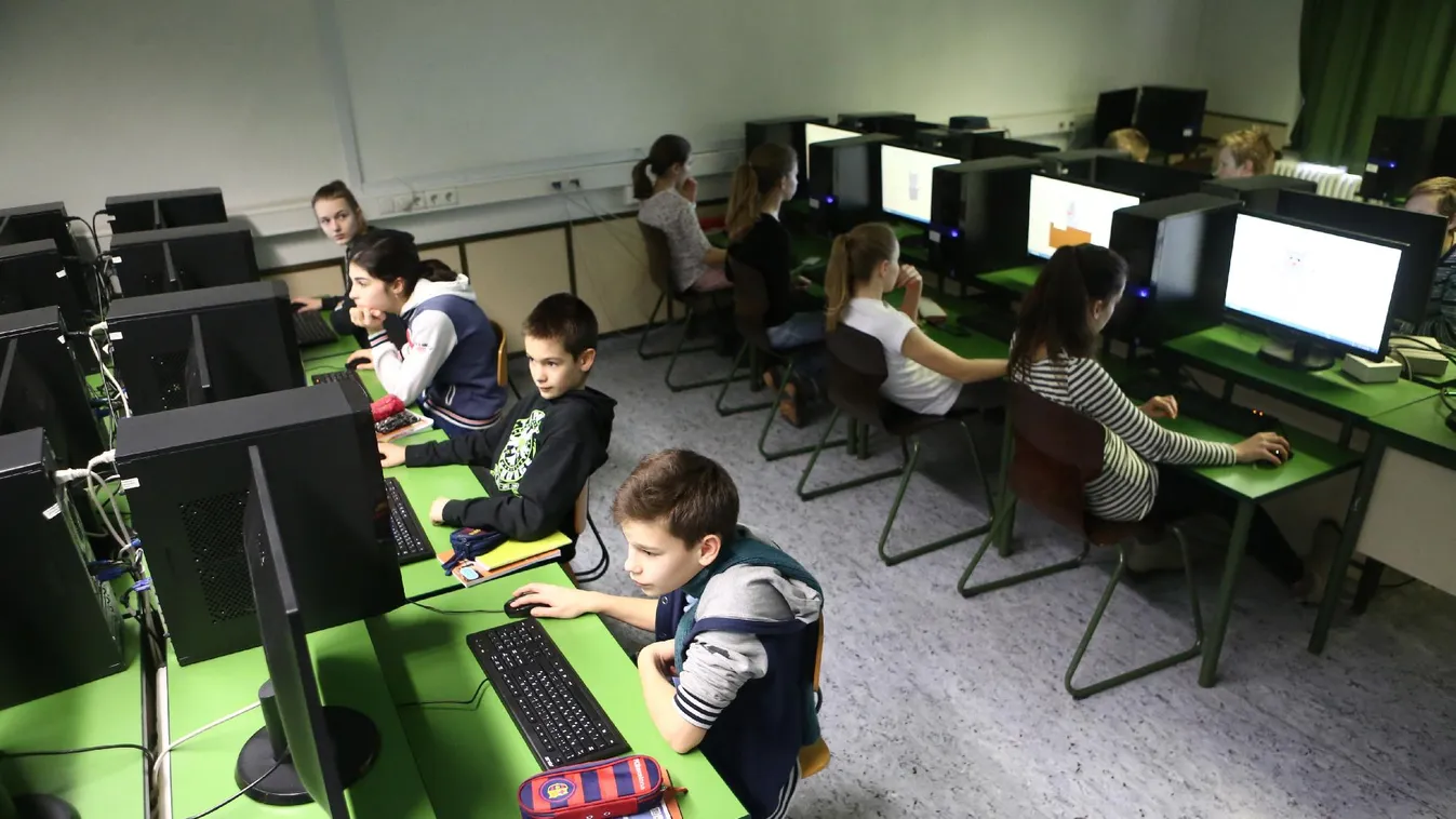 Össznemzeti ügy a hétvégi magyar iskolák megerősítése