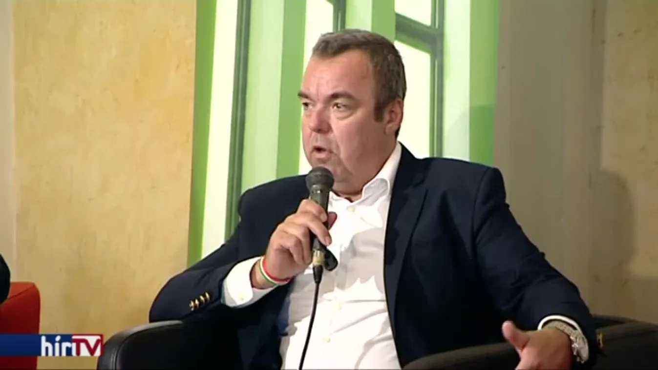 L. Simon cáfolta az állam monopolhelyzetét a tankönyvpiacon