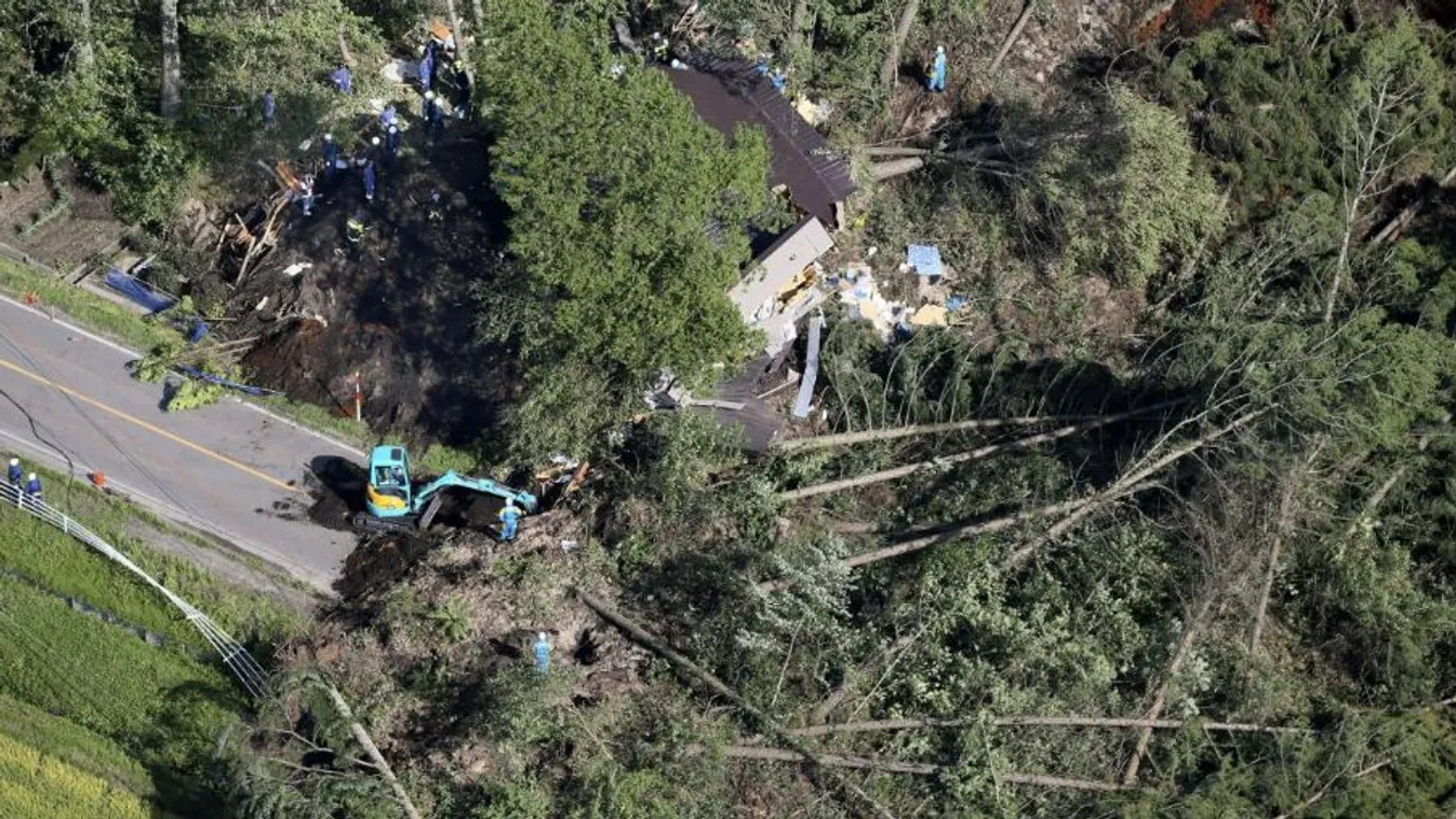 Földcsuszamlások és áramkimaradások követték a földrengést