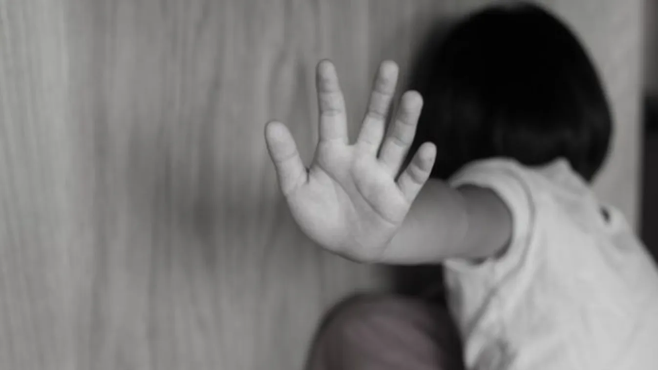 Nyomoznak a kislányt megerőszakoló vízilabdások ügyében