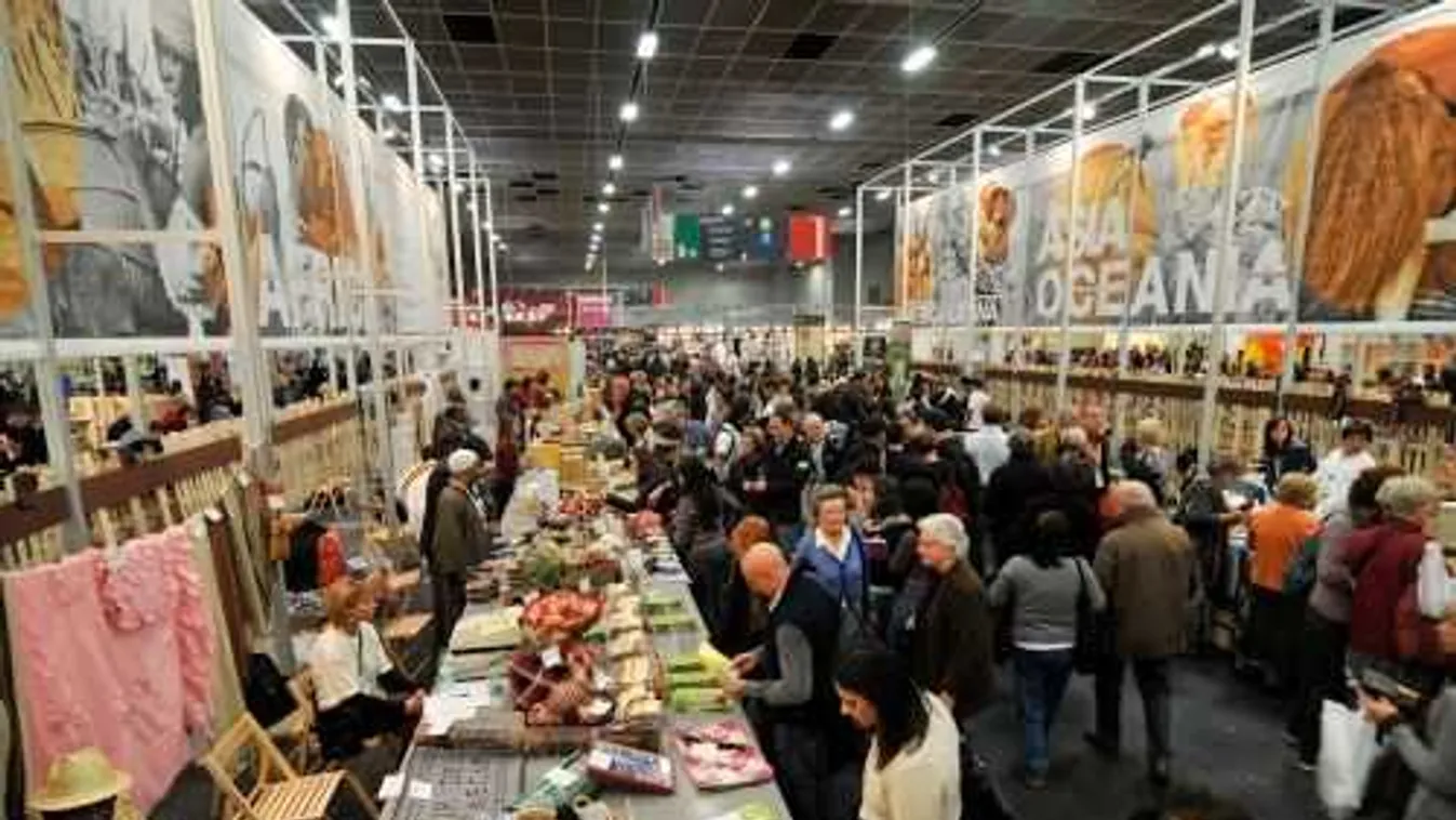 Megrohamozták a magyar pavilont a torinói ízfesztiválon