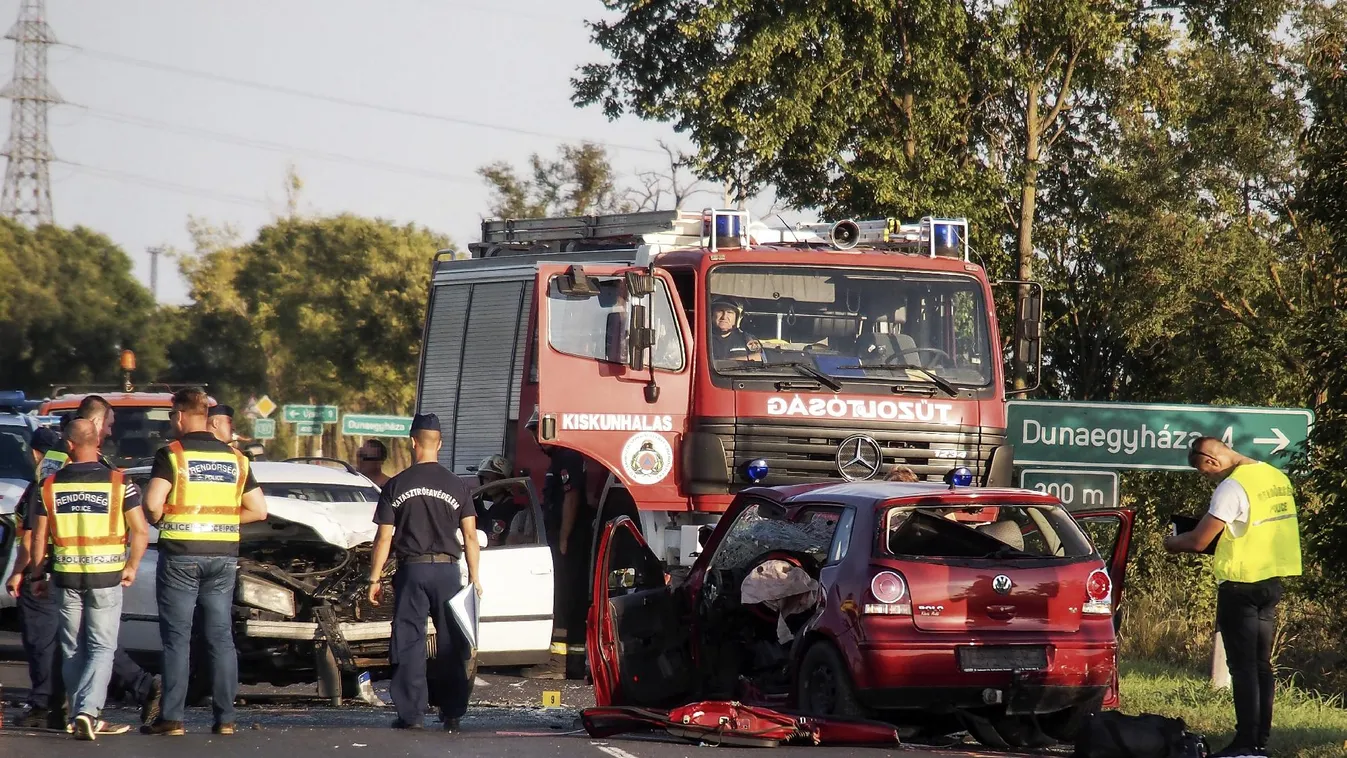 Fekete hétvége: több száz baleset, tizenegy halott