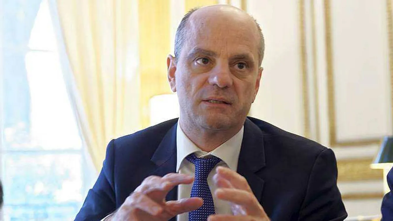 Iskolarendőrség Franciaországban?