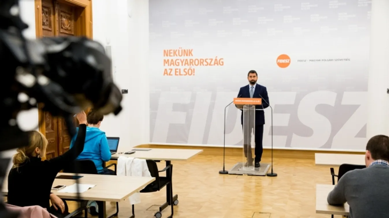 Fidesz: A magyar ellenzéki EP-képviselők a bevándorláspárti erők oldalára álltak