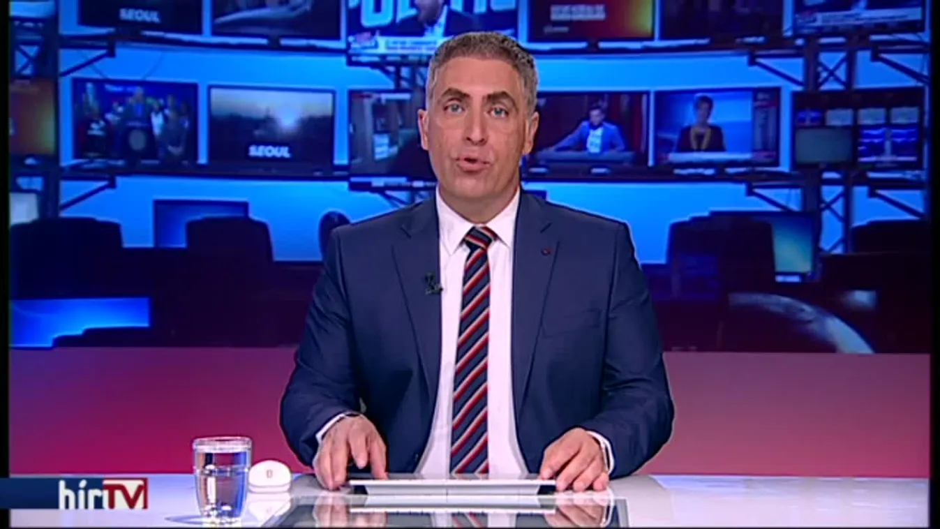 A Corvinus Egyetem miatt vonult utcára az ellenzéki párt