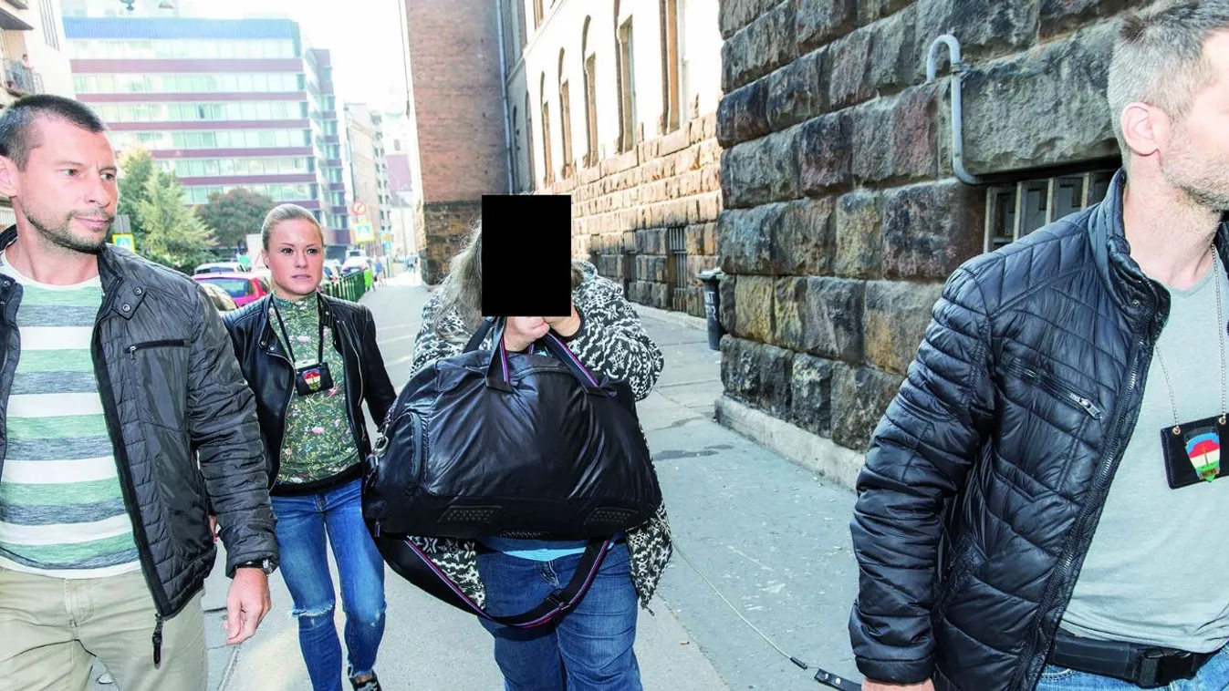 Meglopta, majd tarkón lövette férjét az asszony